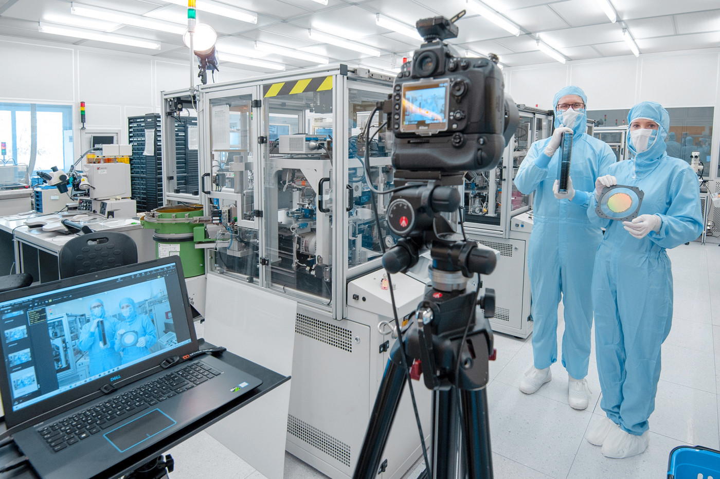 | Tags: Halbleiter,Reinraum,Wafer,making-of,on-location,Arbeitgeber-Marke,Personalsuche